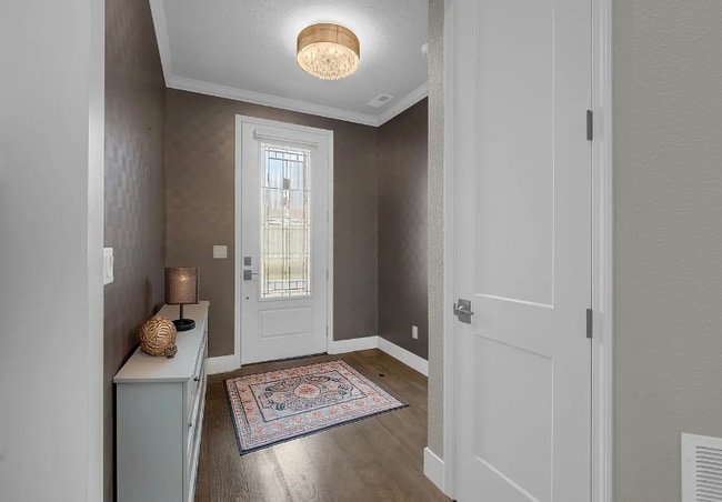 2060 Lakeland Way in Eugene, OR - Foto de edificio - Building Photo