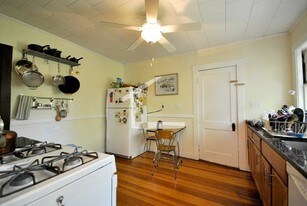 35 Matchett St, Unit 3 in Boston, MA - Building Photo