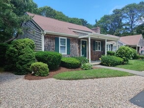 78 Debs Hill Rd in Yarmouth, MA - Building Photo - Building Photo