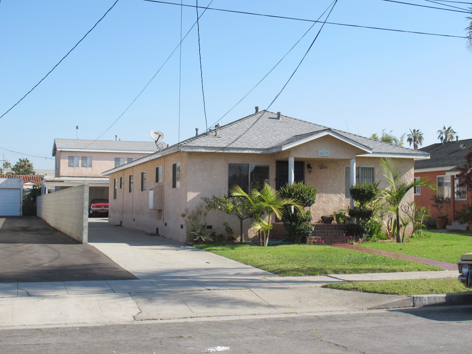 619 Nectarine St in Inglewood, CA - Foto de edificio