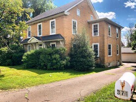 876 Main St, Unit 876 Main St. in Harleysville, PA - Building Photo