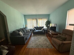 6656-6656 Woodwell St in Pittsburgh, PA - Building Photo - Building Photo