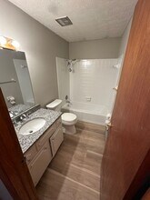 247 Edwin St NW-Unit -4 in Hartville, OH - Building Photo - Building Photo