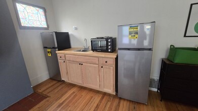 3960 3 Mile Dr in Detroit, MI - Building Photo - Building Photo