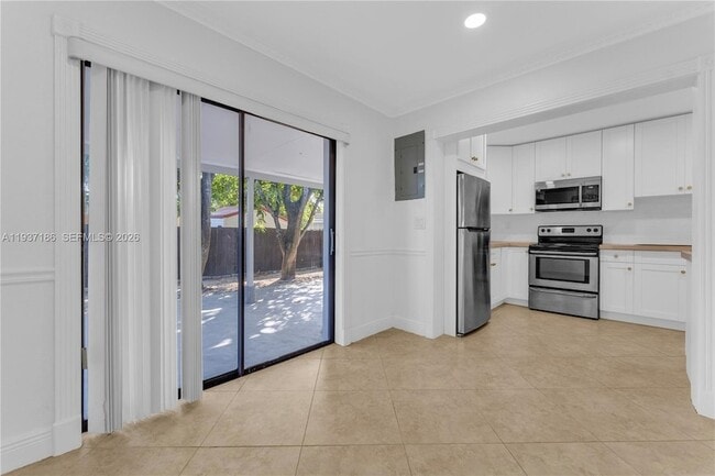 5208 NE 5th Ave in Fort Lauderdale, FL - Foto de edificio - Building Photo