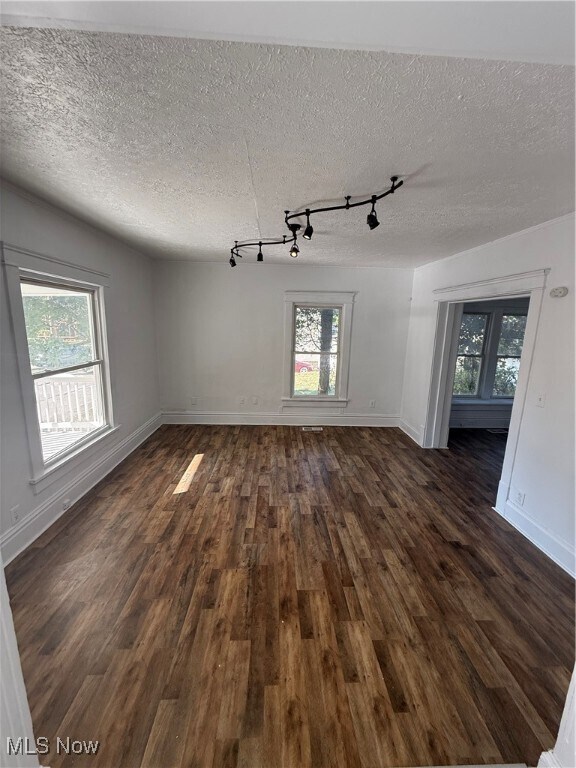25 Agate Pl in Akron, OH - Building Photo - Building Photo