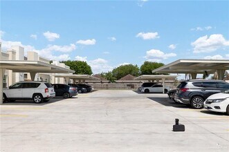 18 W Hyatt Ave in Pharr, TX - Building Photo - Building Photo