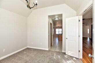 18509 E 46th St in Tulsa, OK - Building Photo - Building Photo