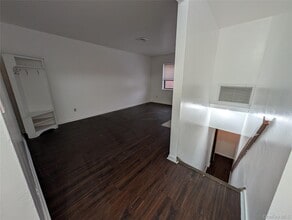 209-28 Hillside Ave. in Queens, NY - Building Photo - Building Photo