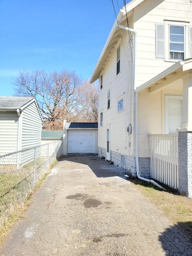 105 Edward Ave in Akron, OH - Building Photo - Building Photo