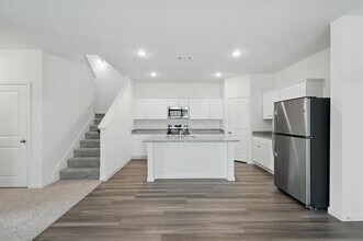 5934 Sahara Dr in Forney, TX - Building Photo - Building Photo