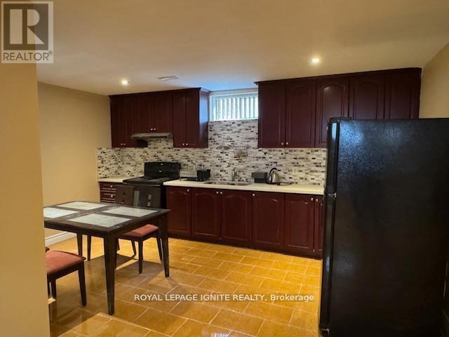 5 Scarboro Ave