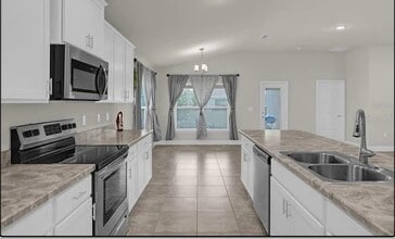 430 Panaro Ln in Haines City, FL - Building Photo - Building Photo