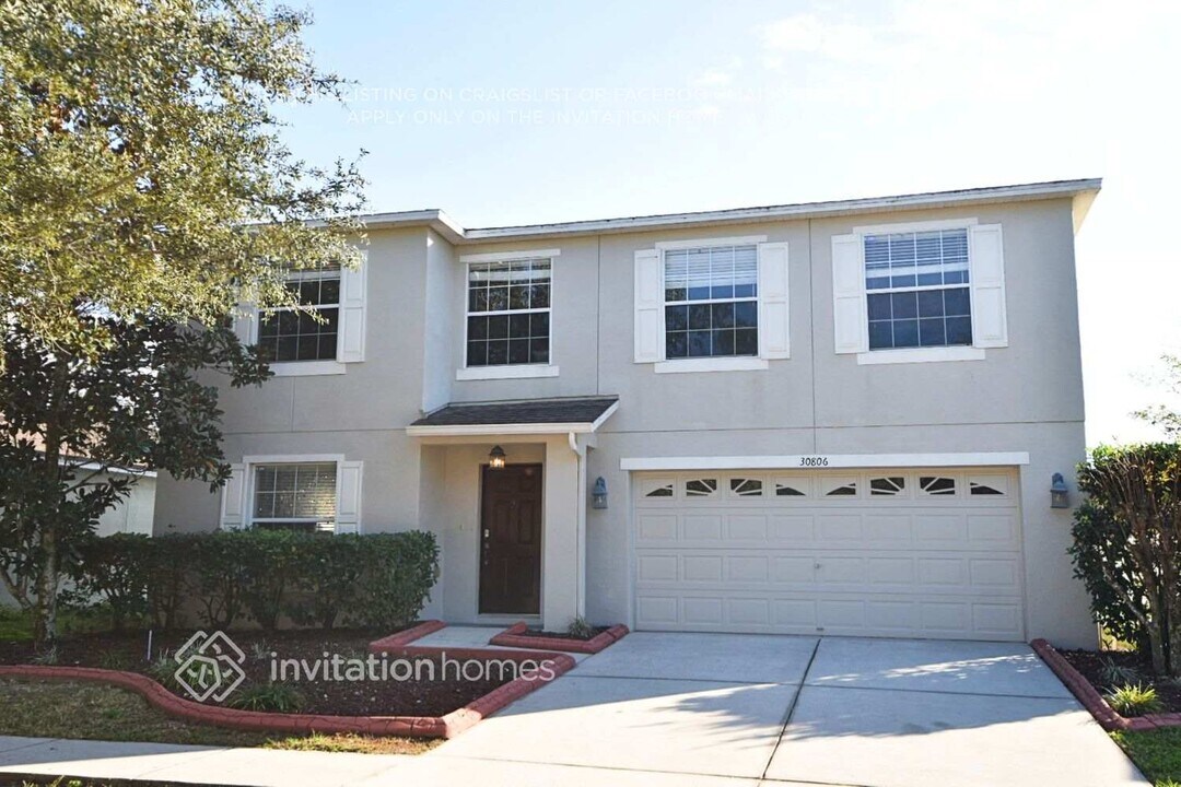 30806 Temple Stand Ave in Wesley Chapel, FL - Building Photo