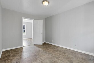 590-592-592 Robinwood Ave in Whitehall, OH - Building Photo - Building Photo