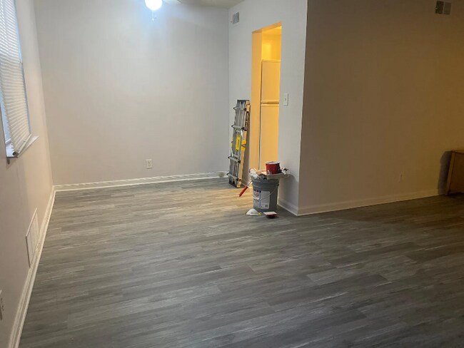 2812 E 130th St-Unit -302 in Cleveland, OH - Building Photo - Building Photo
