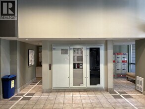 3663 Crowley Dr in Vancouver, BC - Building Photo - Building Photo