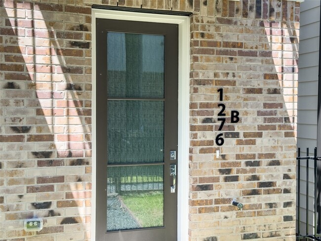 1276 N Post Oak Rd in Houston, TX - Building Photo - Building Photo