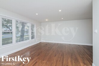 1332 Jamie Ln in Homewood, IL - Building Photo - Building Photo