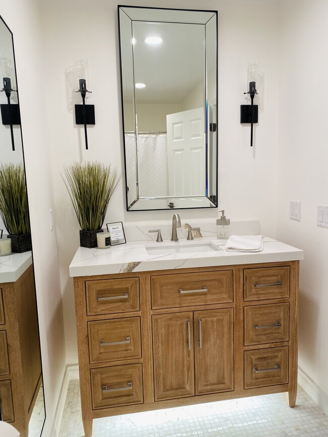 property at 180 Vista Ln