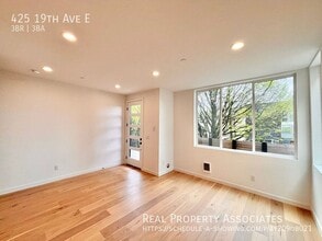 425 19th Ave E in Seattle, WA - Building Photo - Building Photo