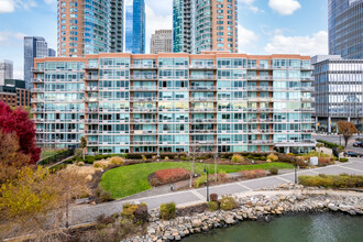 Liberty Terrace in Jersey City, NJ - Foto de edificio - Building Photo