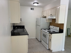 2906 Sweeney Ln in Austin, TX - Building Photo - Building Photo