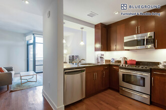 401 Massachusetts Ave NW in Washington, DC - Building Photo - Building Photo