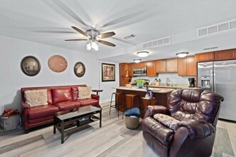 1150 Rue La Chelle Walk, Unit Villas on Olive in Creve Coeur, MO - Foto de edificio - Building Photo