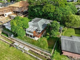 3238 Alani Dr in Honolulu, HI - Building Photo