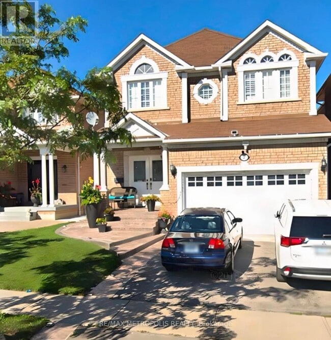 property at 7 Searell Ave