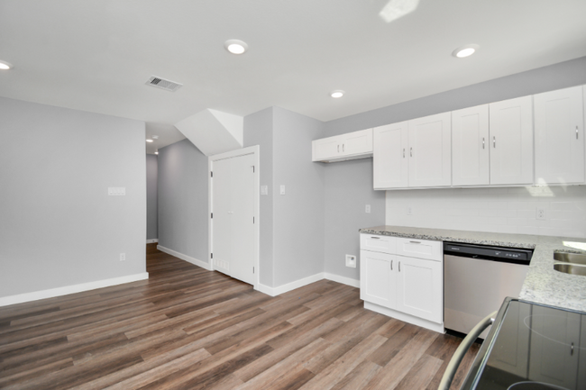5709 Breland St in Houston, TX - Foto de edificio - Building Photo