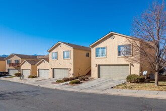Cima Vista Condos/Townhomes in Colorado Springs, CO - Building Photo - Building Photo