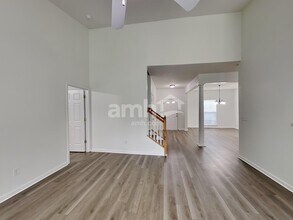 1828 Annalee Dr in Nashville, TN - Foto de edificio - Building Photo