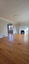 1740 Anita Ave in Grosse Pointe Woods, MI - Foto de edificio - Building Photo
