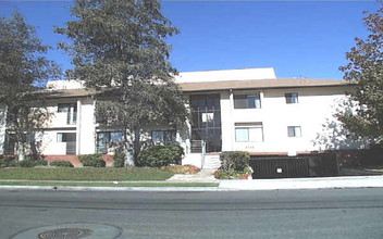 Wilson Apartments in Glendale, CA - Building Photo - Building Photo