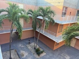 17650 NW 68th Ave in Hialeah, FL - Building Photo