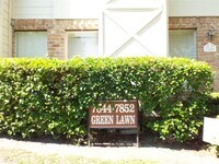 7846 Green Lawn Dr photo'