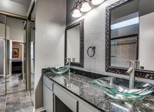 4008 Rive Ln in Addison, TX - Building Photo - Building Photo
