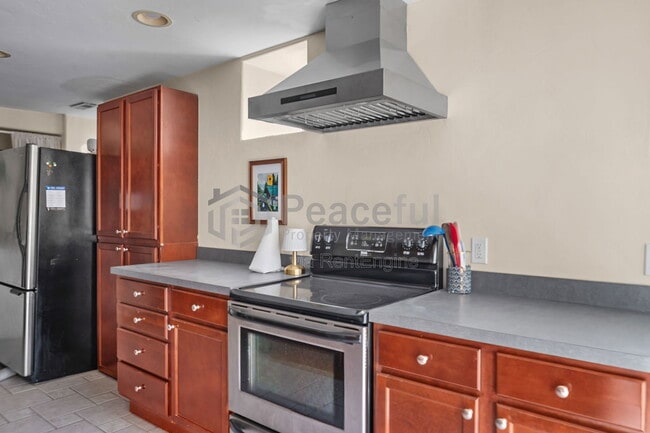 property at 322 E 6th Ave