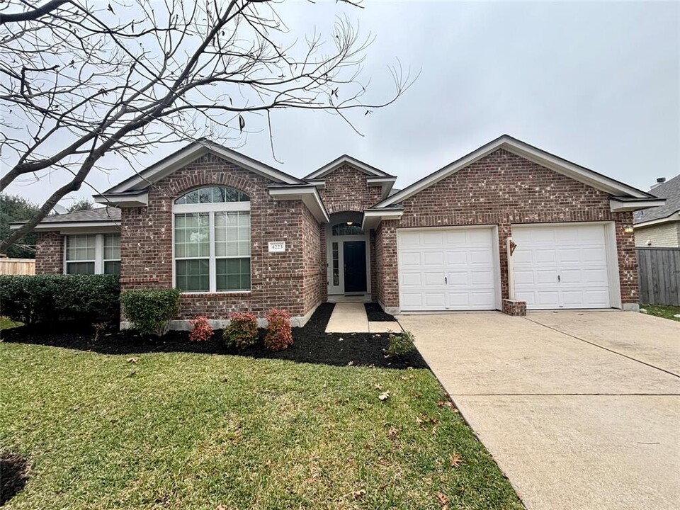 4223 Clear Meadow Pl in Round Rock, TX - Building Photo