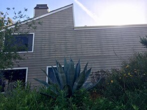 22 Latitude Ct in Newport Beach, CA - Building Photo - Building Photo