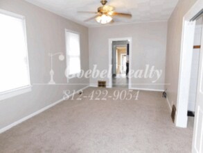 1418 E Olive St in Evansville, IN - Building Photo - Building Photo