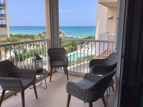 735 N Hwy A1A in Indialantic, FL - Building Photo - Building Photo