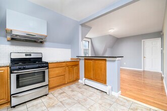 25 Puritan Ln in Stamford, CT - Building Photo - Building Photo