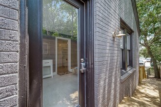 415 Fairbanks St, Unit Garage in Houston, TX - Building Photo - Building Photo