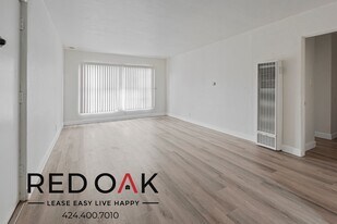 3331 W 84th St in Inglewood, CA - Building Photo