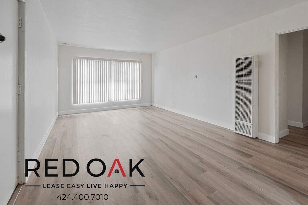 3331 W 84th St in Inglewood, CA - Building Photo