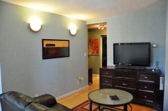 1245 4th St SW in Washington, DC - Building Photo - Building Photo