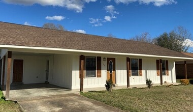 100 Belle Cir in Columbus, MS - Foto de edificio - Building Photo
